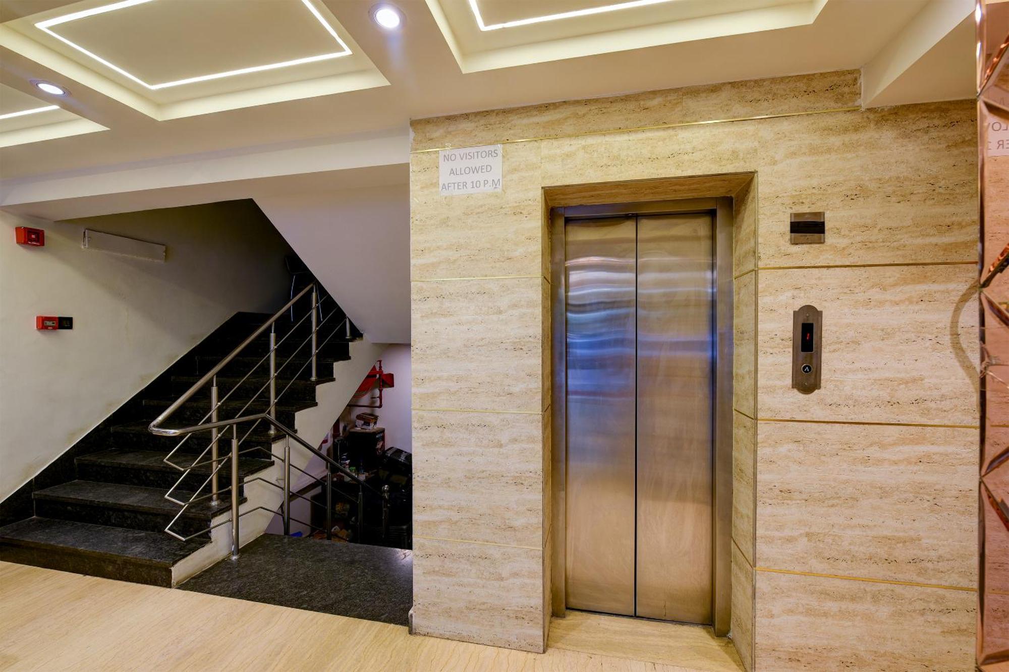 Hotel Sohana Palace Near New Delhi Railway Station And Connaught Place Exterior photo