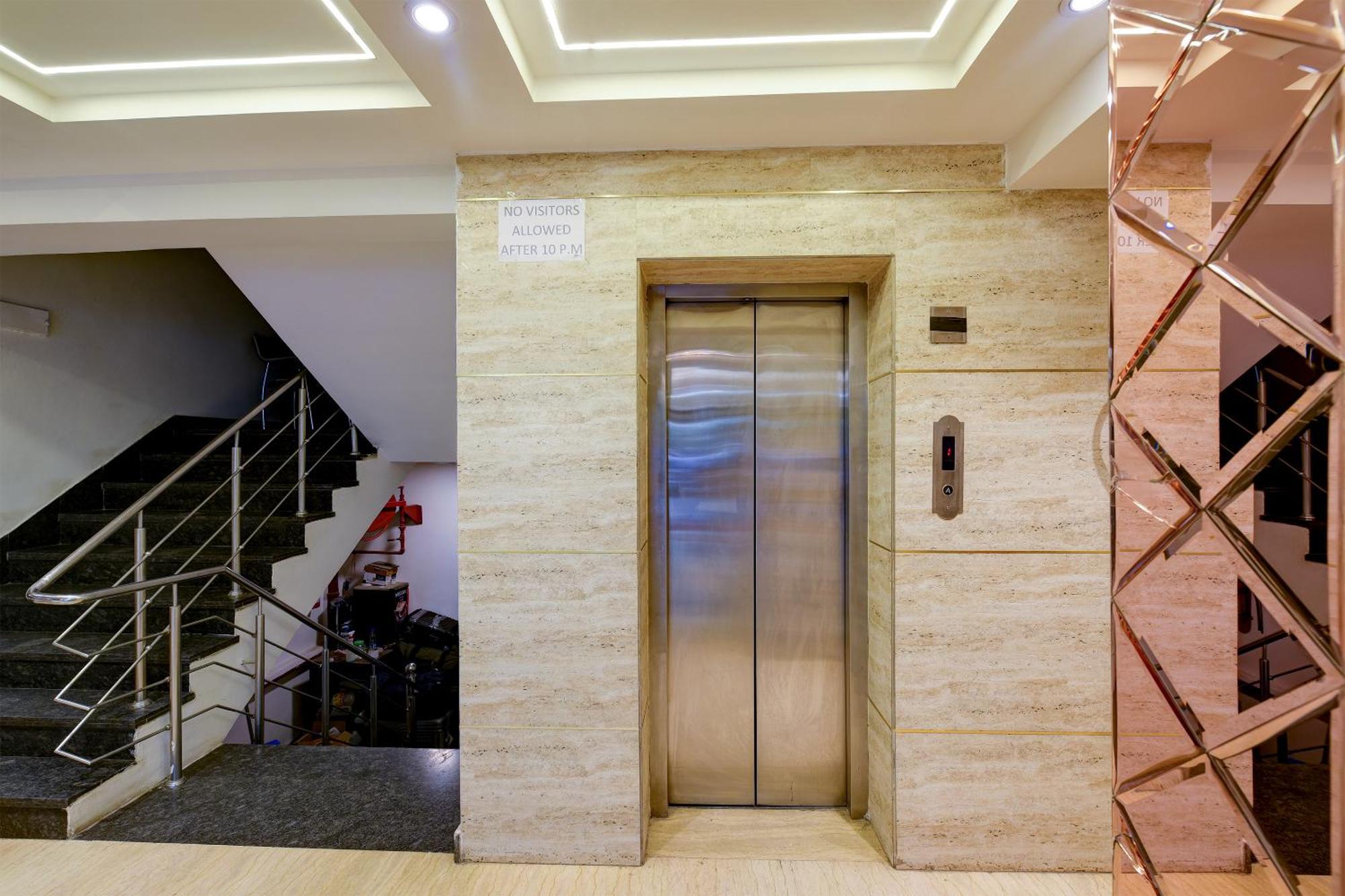 Hotel Sohana Palace Near New Delhi Railway Station And Connaught Place Exterior photo