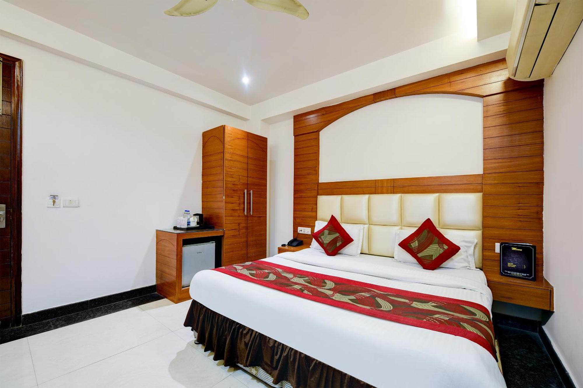Hotel Sohana Palace Near New Delhi Railway Station And Connaught Place Exterior photo