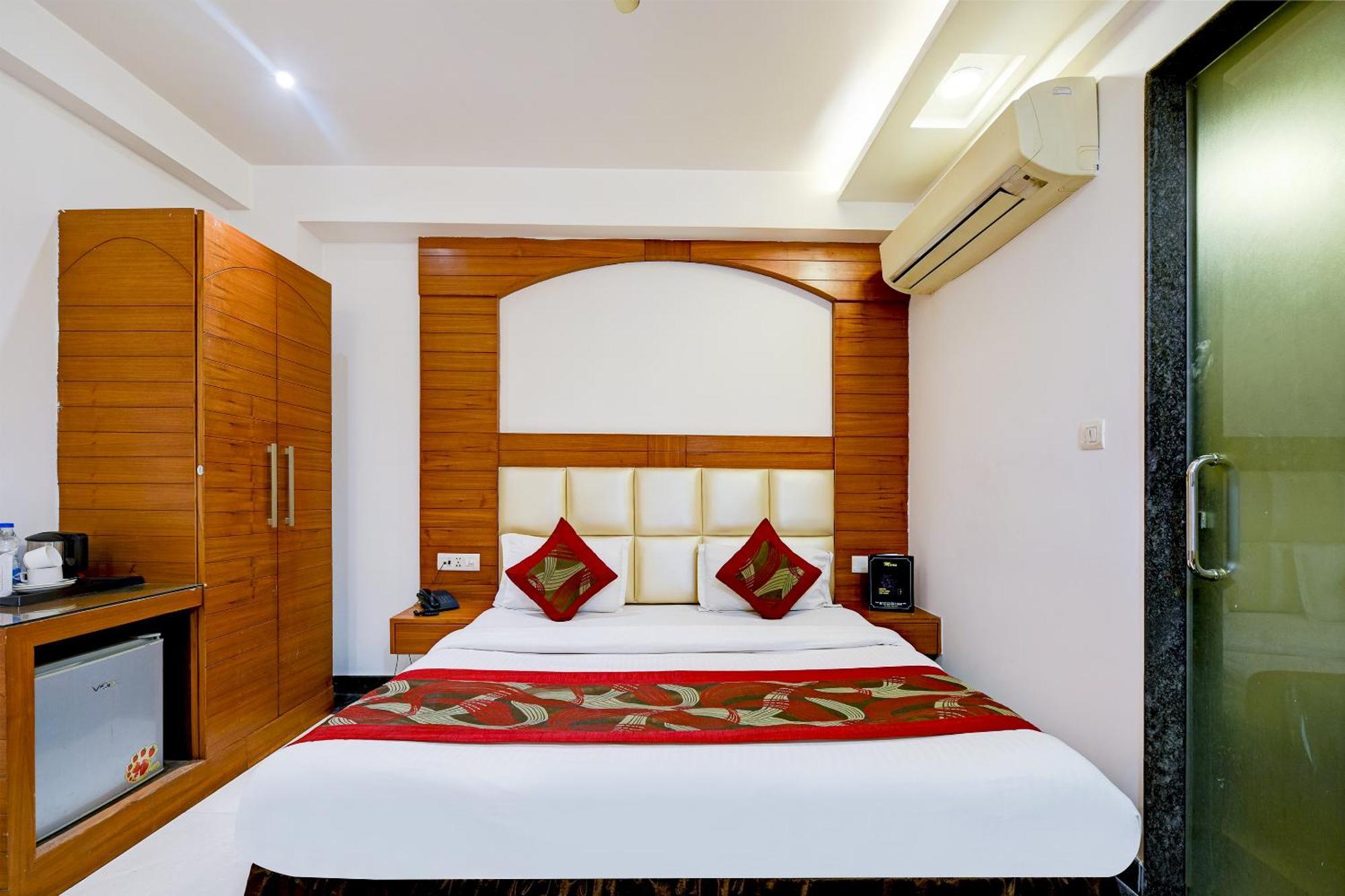 Hotel Sohana Palace Near New Delhi Railway Station And Connaught Place Exterior photo