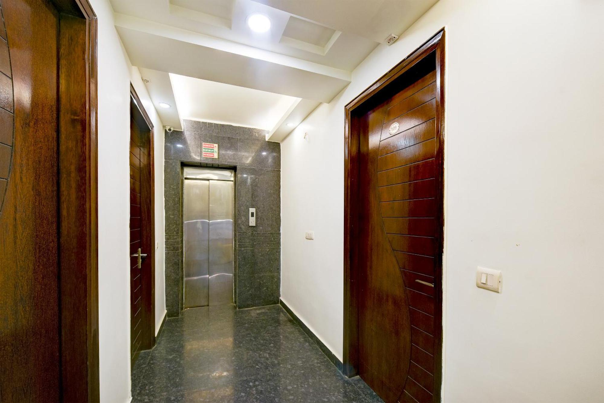 Hotel Sohana Palace Near New Delhi Railway Station And Connaught Place Exterior photo